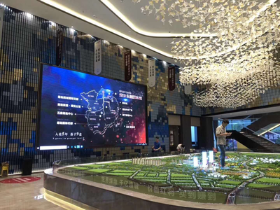 南宁.绿地地产东盟国际城售楼处35平方户内P4全彩LED显示屏